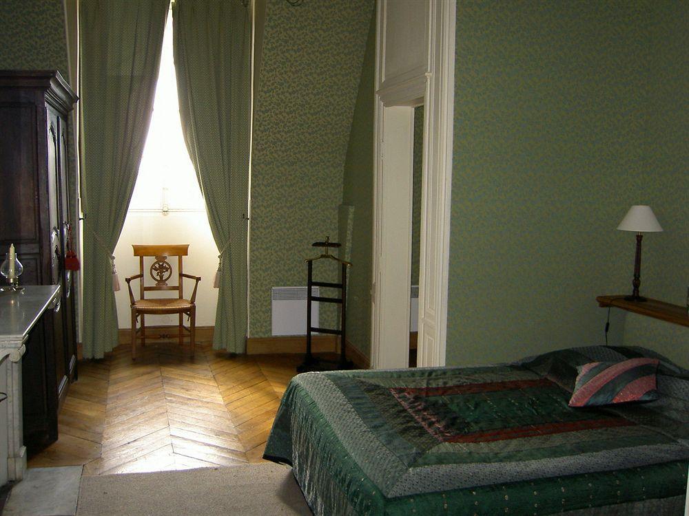 Chateau Du Marechal De Saxe Yerres Bagian luar foto