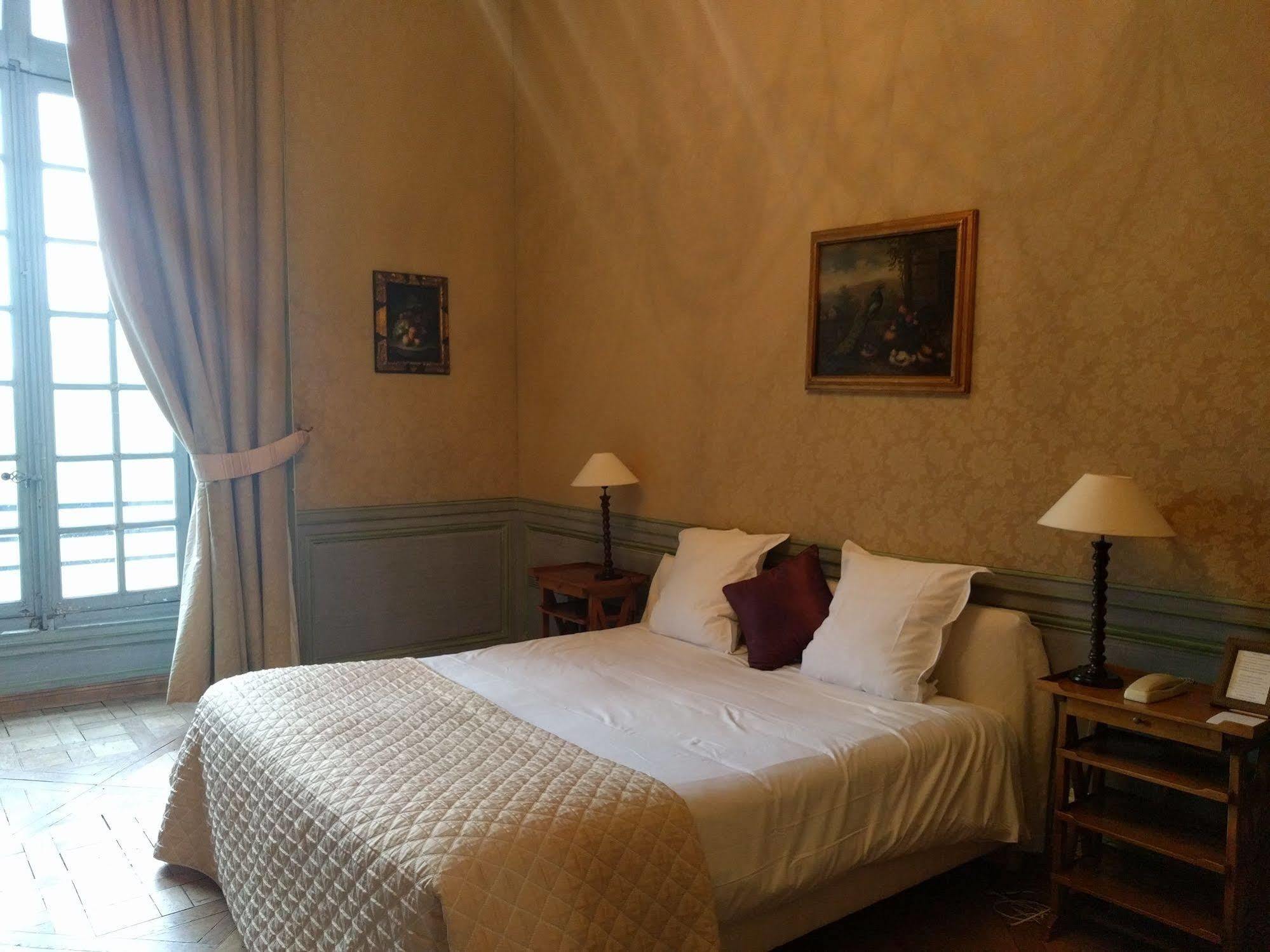 Chateau Du Marechal De Saxe Yerres Bagian luar foto
